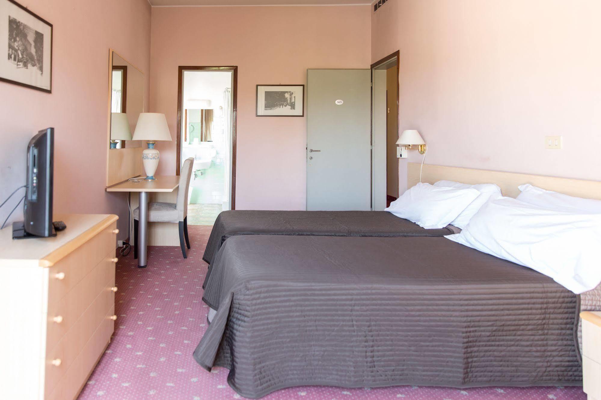 Hotel Gloria Salsomaggiore Terme Ngoại thất bức ảnh
